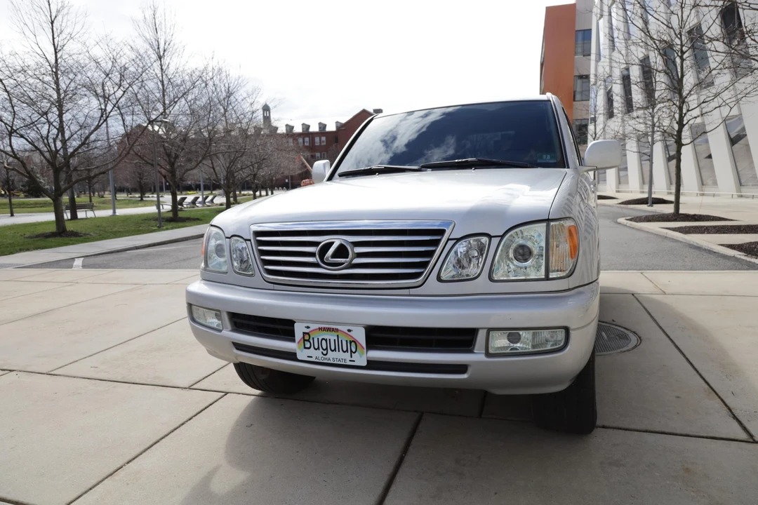 2006 Lexus LX 2nd Gen - Image 11 of 31