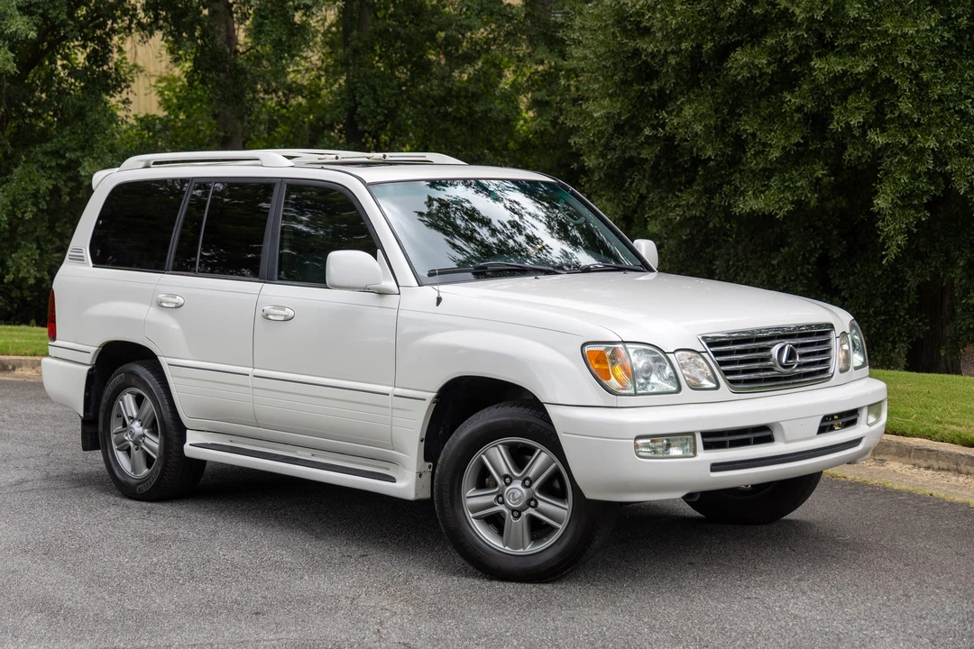 2006 Lexus LX 2nd Gen - Image 24 of 31