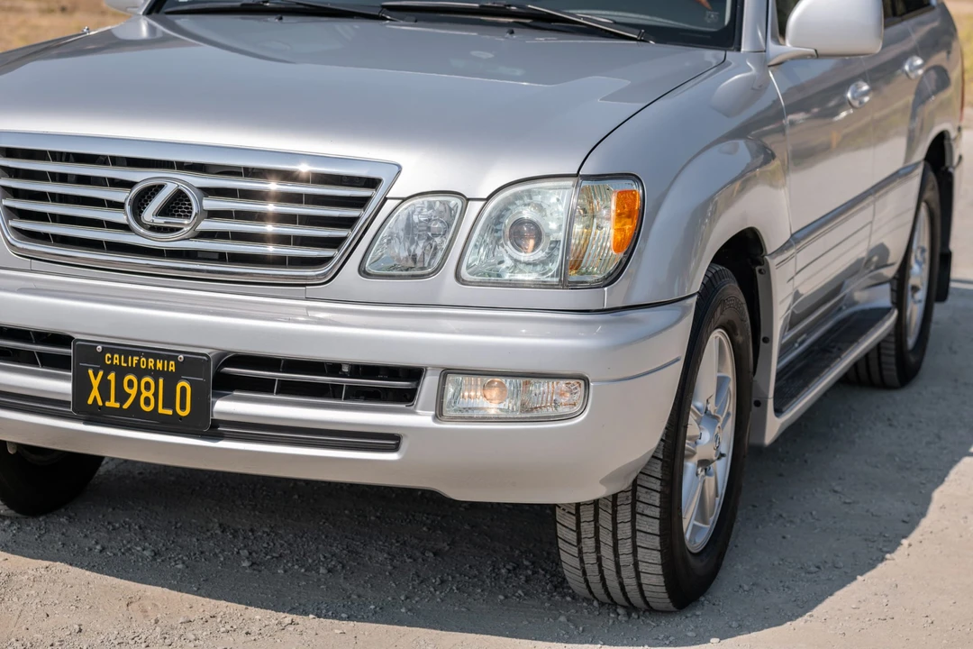 2006 Lexus LX 2nd Gen - Image 13 of 31