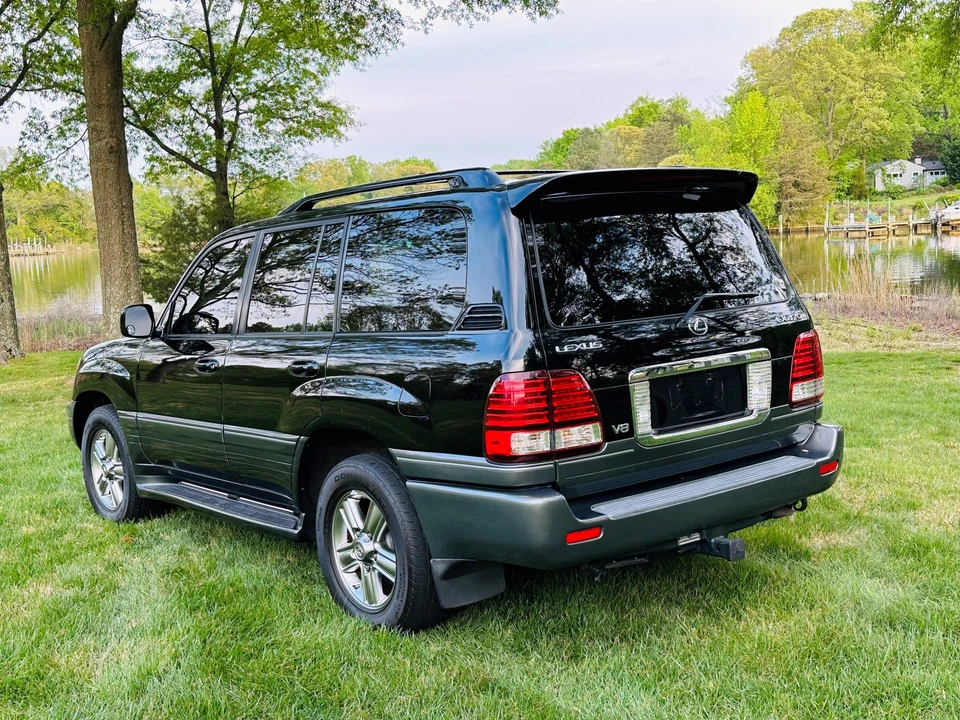 2006 Lexus LX 2nd Gen - Image 20 of 31