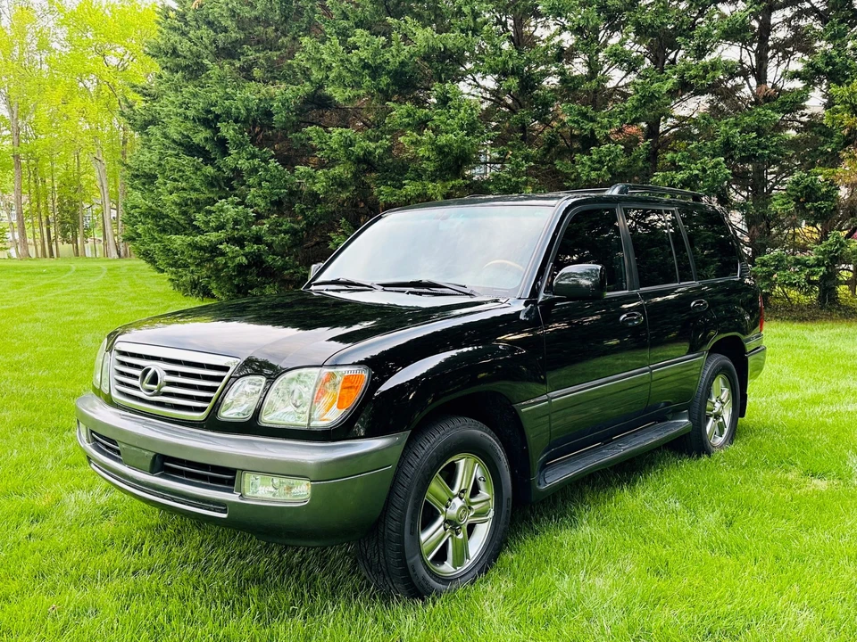 2006 Lexus LX 2nd Gen - Image 5 of 31