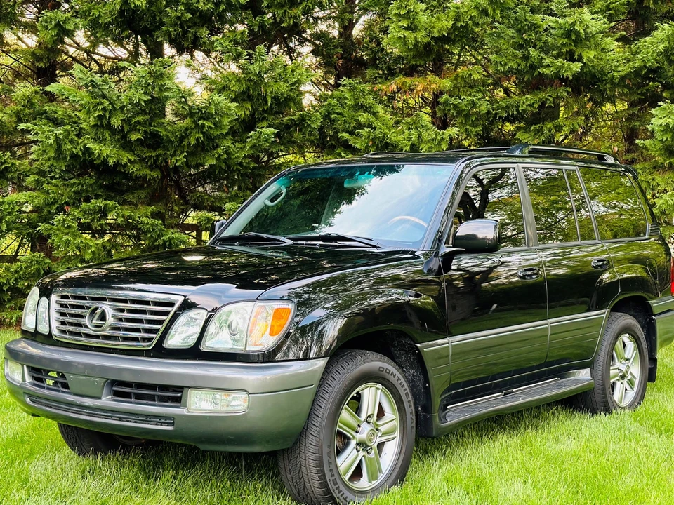 2006 Lexus LX 2nd Gen - Image 8 of 31