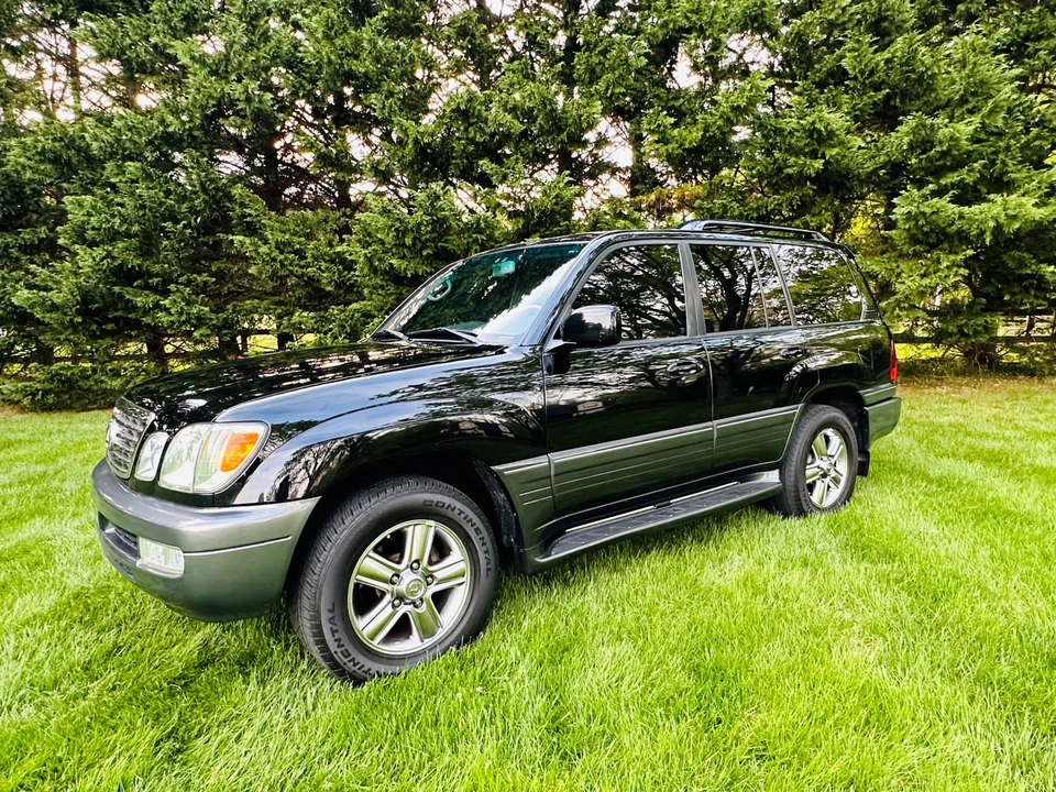 2006 Lexus LX 2nd Gen - Image 12 of 31