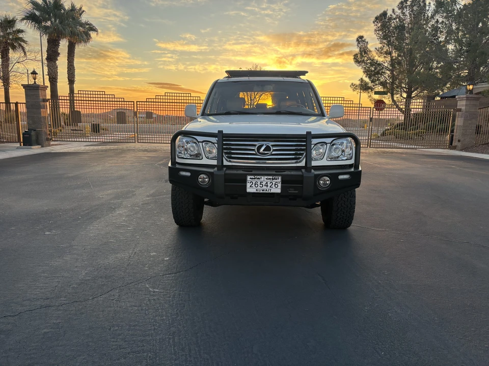 2006 Lexus LX 2nd Gen - Image 26 of 31