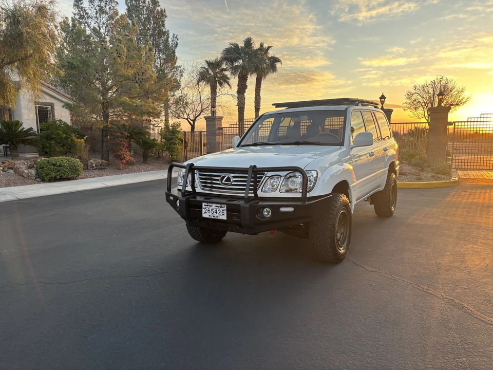2006 Lexus LX 2nd Gen - Image 24 of 31