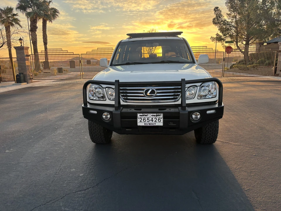 2006 Lexus LX 2nd Gen - Image 30 of 31