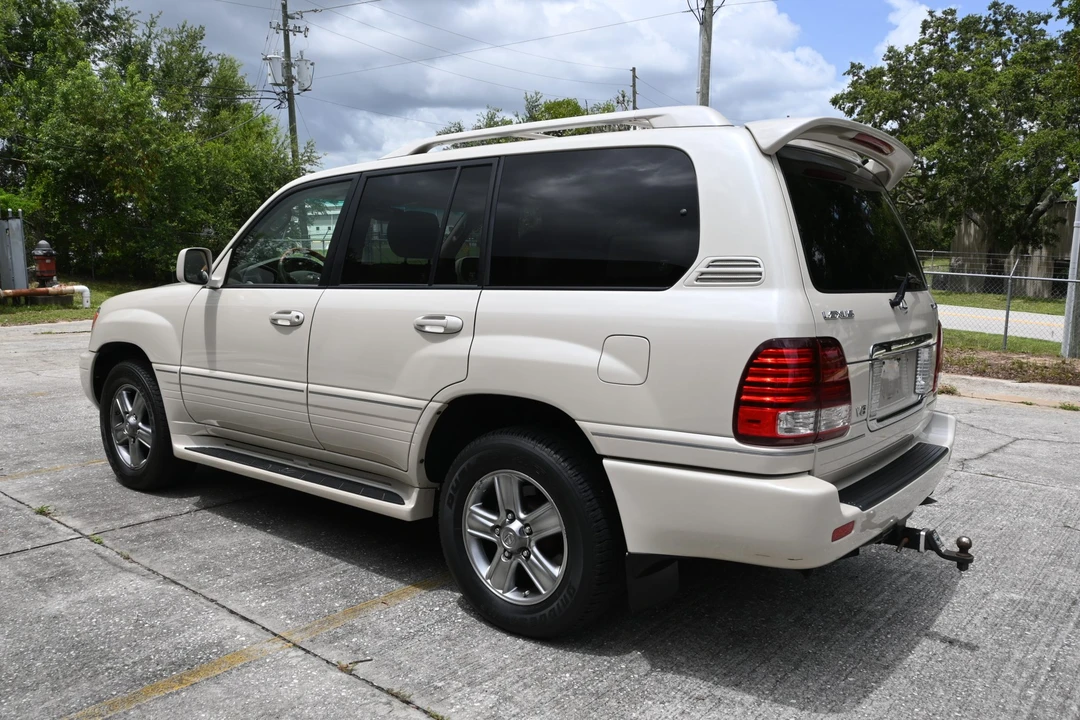 2006 Lexus LX 2nd Gen - Image 20 of 31