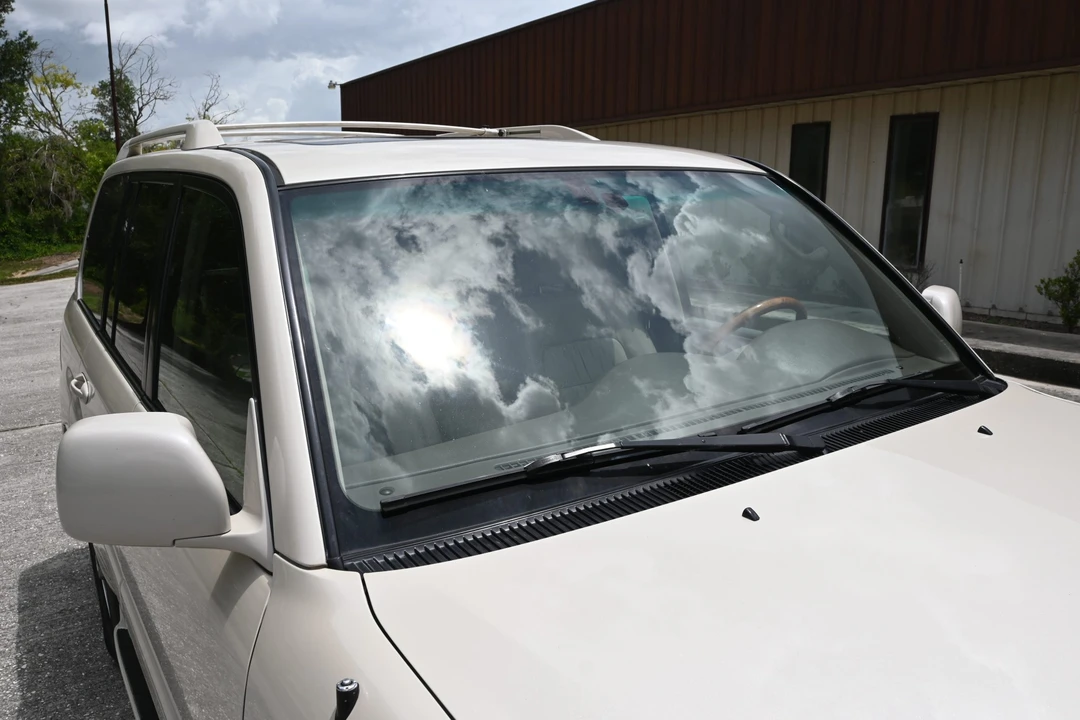 2006 Lexus LX 2nd Gen - Image 24 of 31