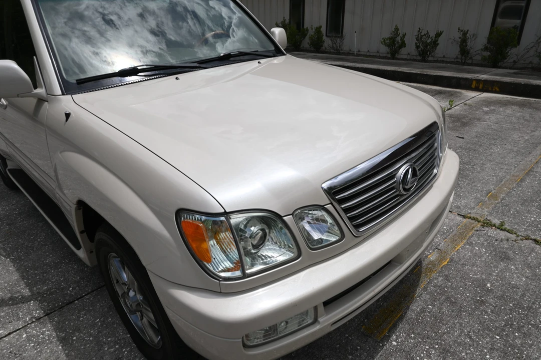 2006 Lexus LX 2nd Gen - Image 23 of 31