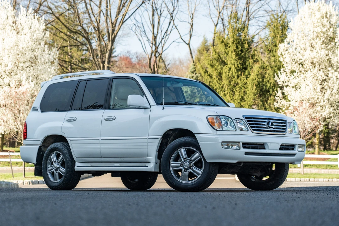 2006 Lexus LX 2nd Gen - Image 7 of 31