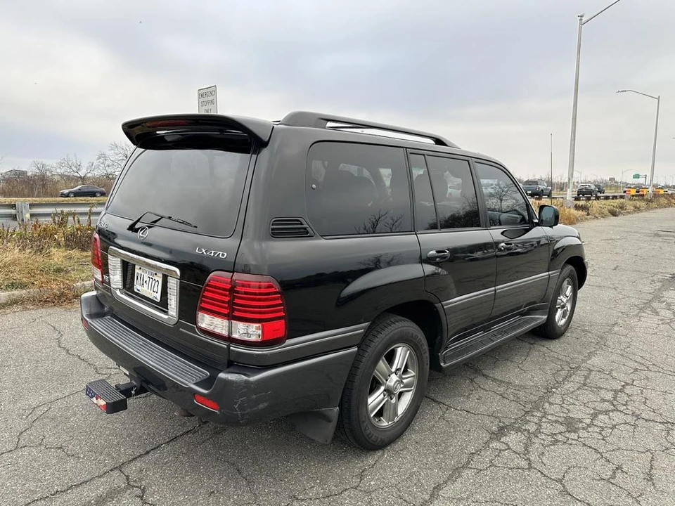 2006 Lexus LX 2nd Gen - Image 6 of 31
