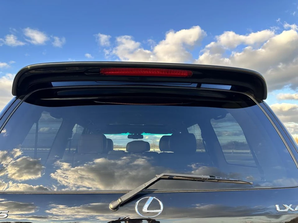 2006 Lexus LX 2nd Gen - Image 14 of 31