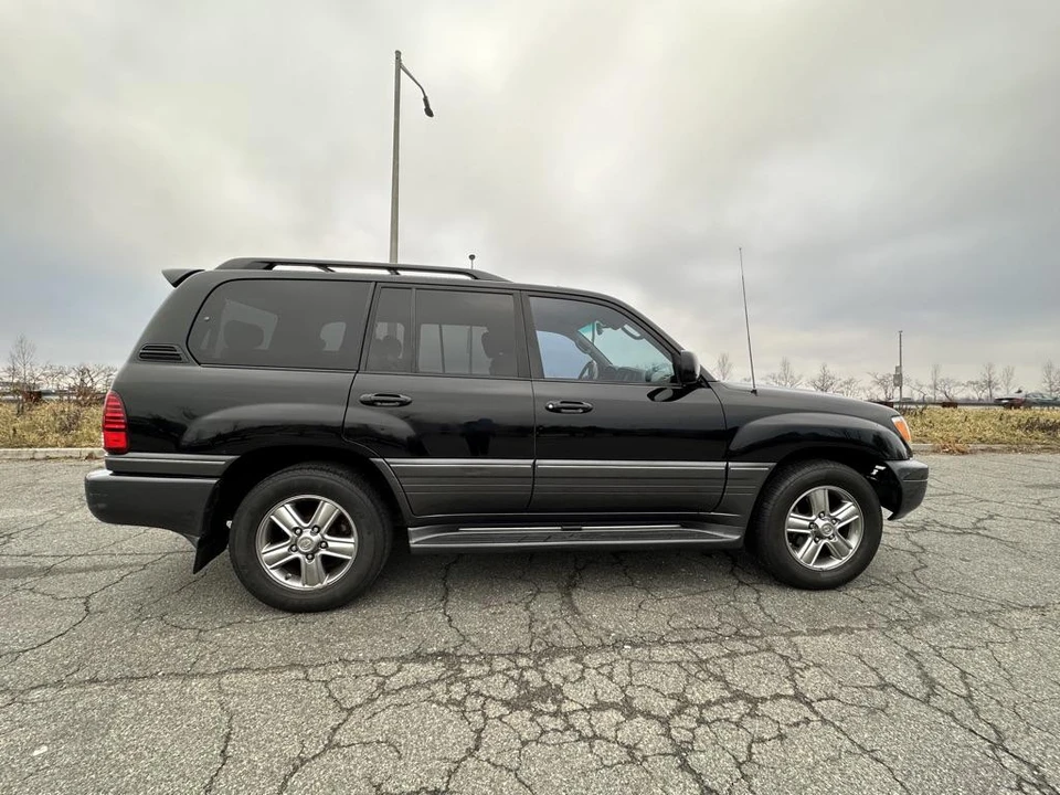 2006 Lexus LX 2nd Gen - Image 7 of 31