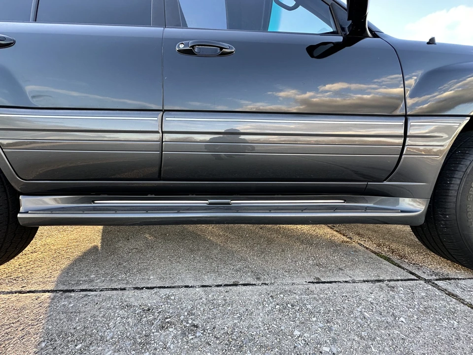 2006 Lexus LX 2nd Gen - Image 16 of 31