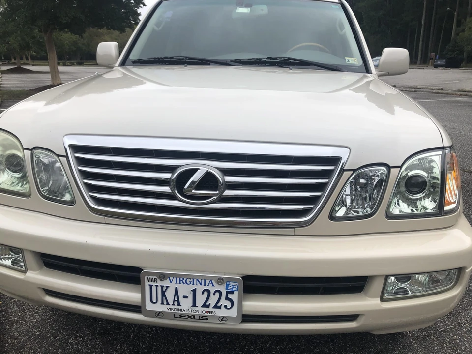 2006 Lexus LX 2nd Gen - Image 9 of 31