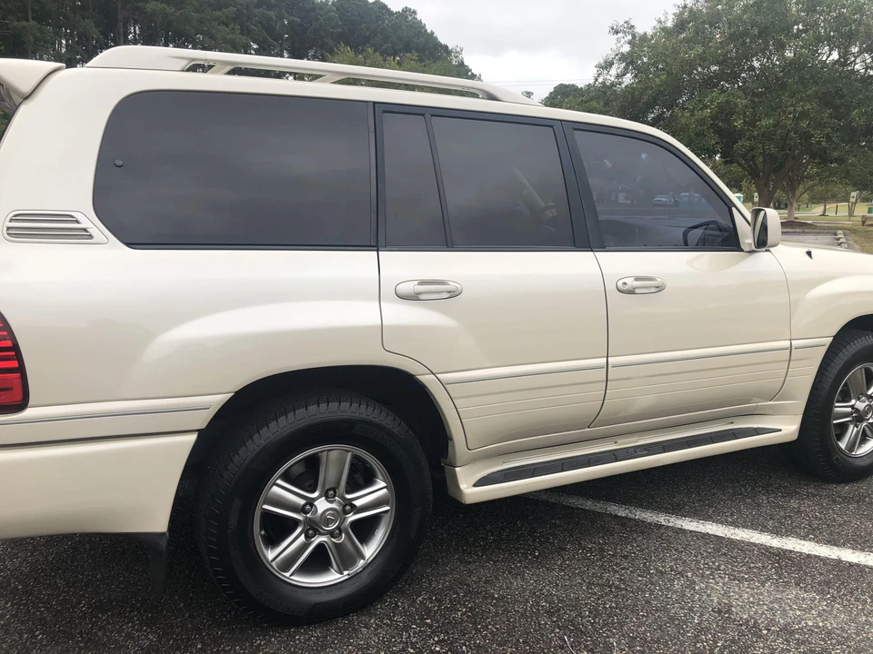 2006 Lexus LX 2nd Gen - Image 31 of 31