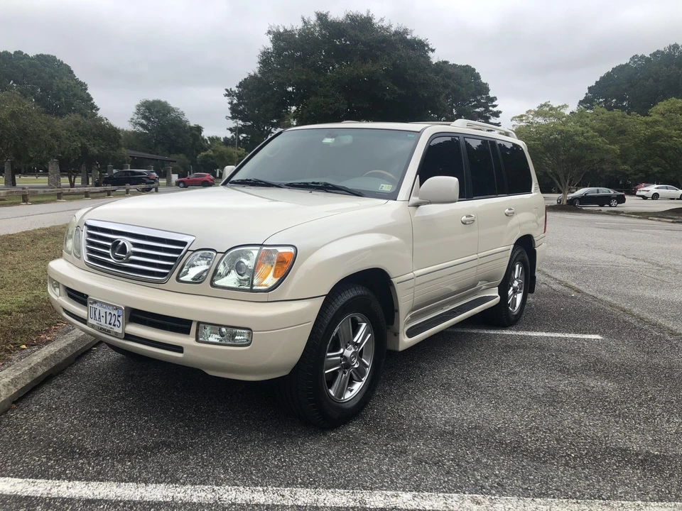 2006 Lexus LX 2nd Gen - Image 7 of 31