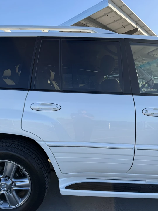 2006 Lexus LX 2nd Gen - Image 27 of 31