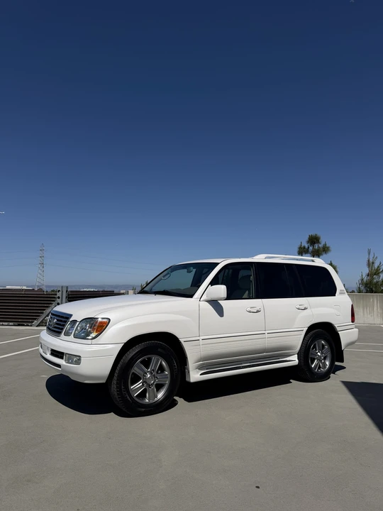 2006 Lexus LX 2nd Gen - Image 5 of 31