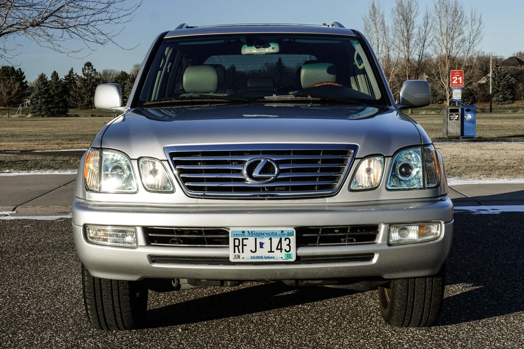 2006 Lexus LX 2nd Gen - Image 8 of 31