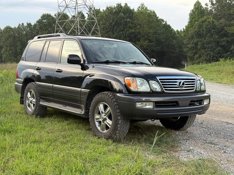 2006 Lexus LX 2nd Gen - Image 17 of 31