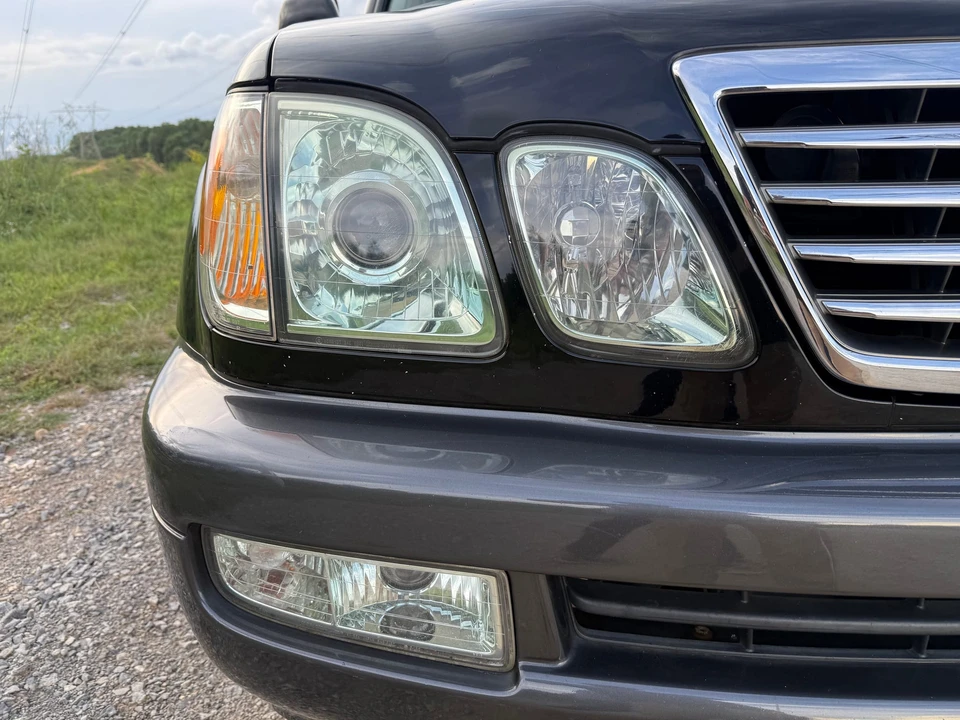 2006 Lexus LX 2nd Gen - Image 31 of 31