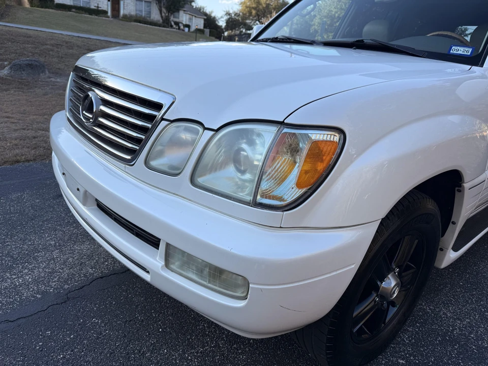 2006 Lexus LX 2nd Gen - Image 22 of 31