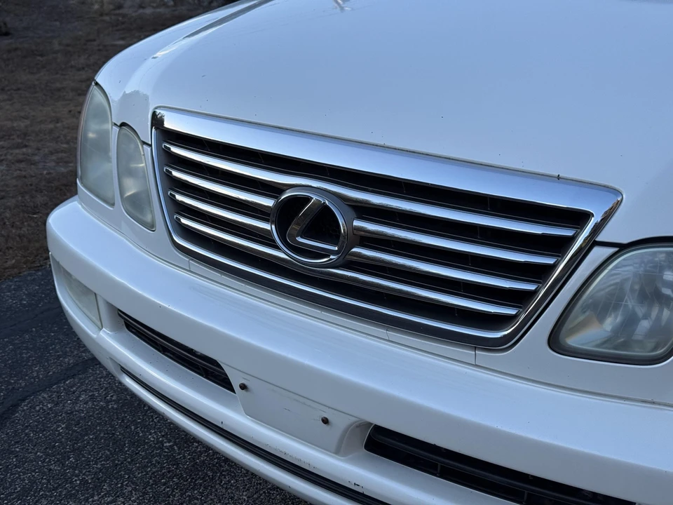 2006 Lexus LX 2nd Gen - Image 21 of 31