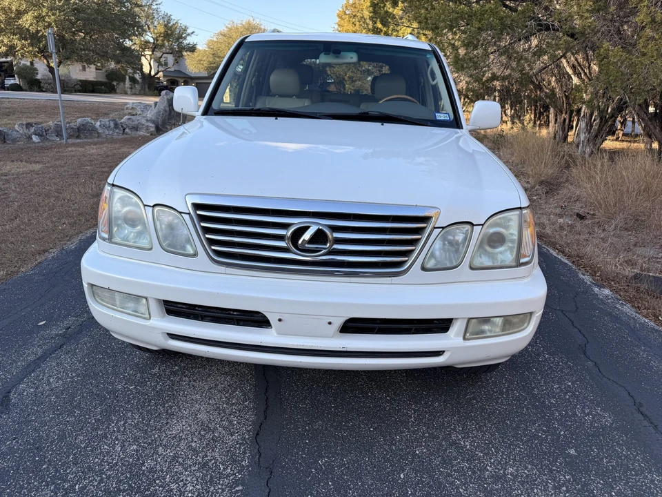 2006 Lexus LX 2nd Gen - Image 14 of 31