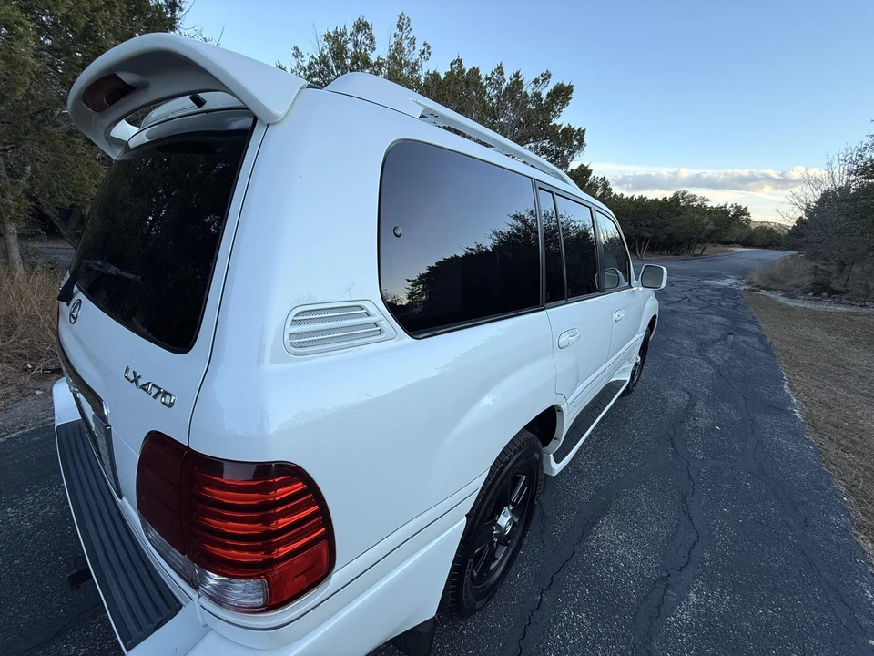 2006 Lexus LX 2nd Gen - Image 8 of 31