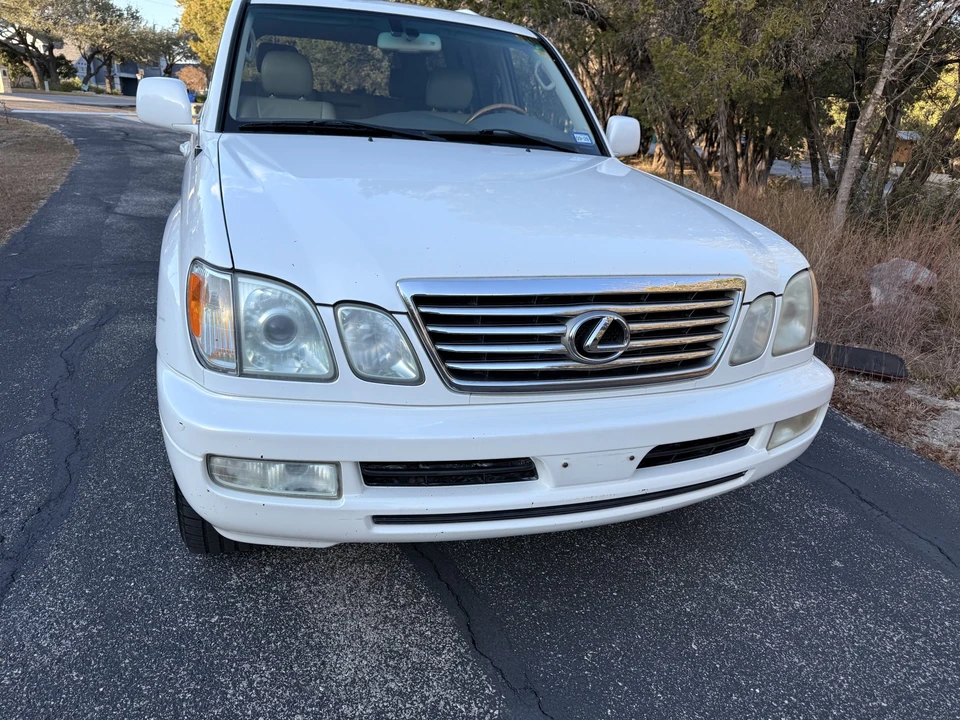 2006 Lexus LX 2nd Gen - Image 13 of 31