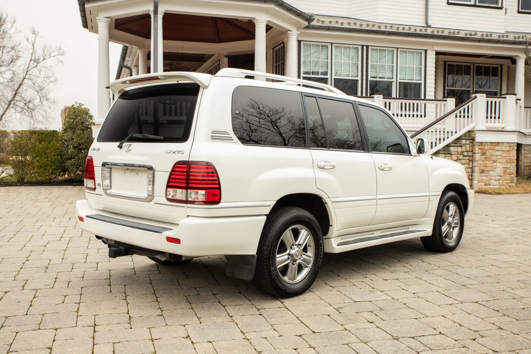 2006 Lexus LX 2nd Gen - Image 14 of 31