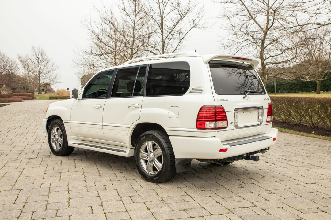 2006 Lexus LX 2nd Gen - Image 7 of 31