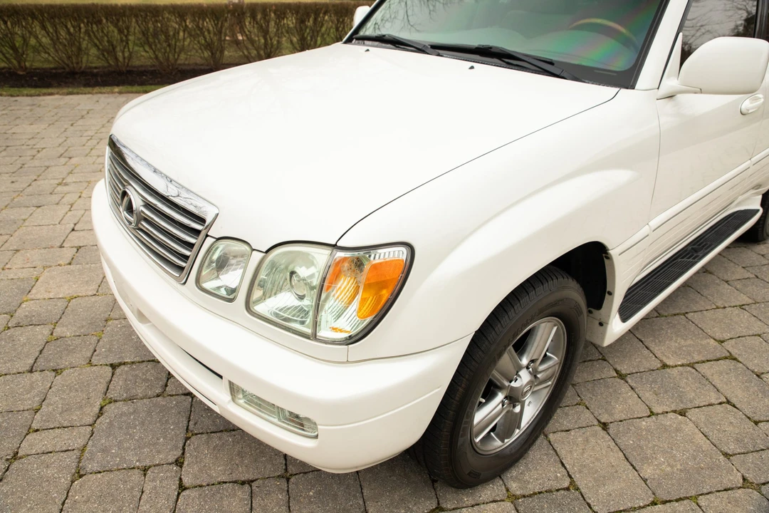 2006 Lexus LX 2nd Gen - Image 31 of 31