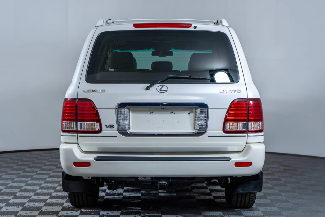 2006 Lexus LX 2nd Gen - Image 14 of 31