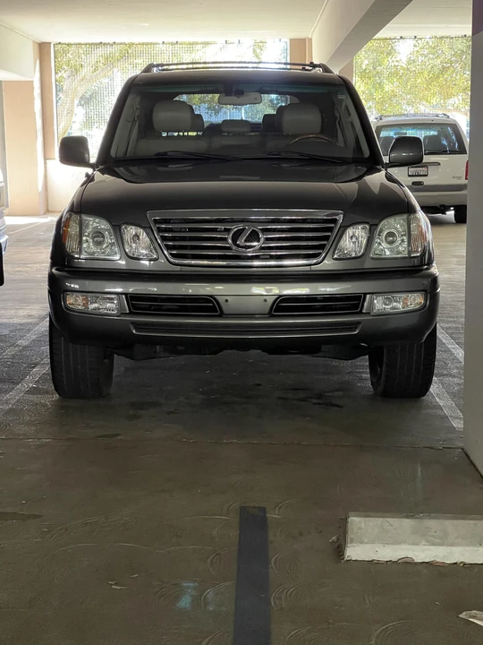 2006 Lexus LX 2nd Gen - Image 28 of 31