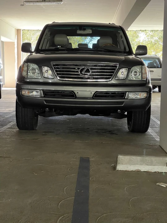 2006 Lexus LX 2nd Gen - Image 30 of 31