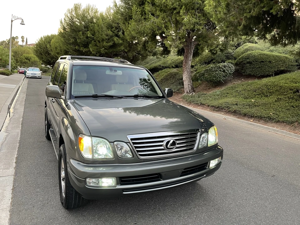 2006 Lexus LX 2nd Gen - Image 31 of 31