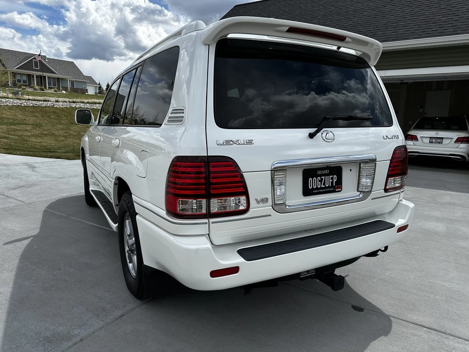2006 Lexus LX 2nd Gen - Image 7 of 31