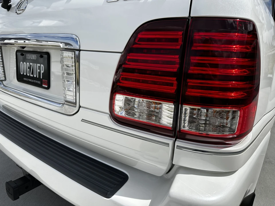 2006 Lexus LX 2nd Gen - Image 22 of 31