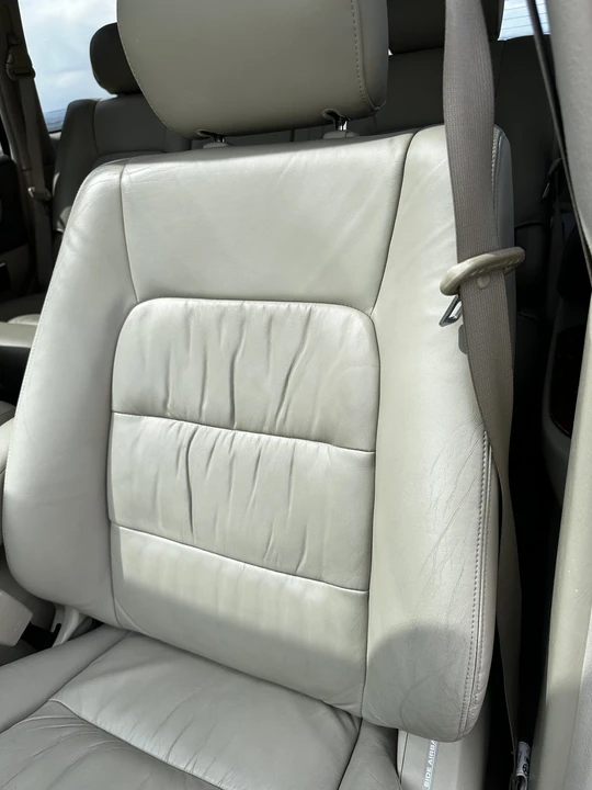 2006 Lexus LX 2nd Gen - Image 30 of 31
