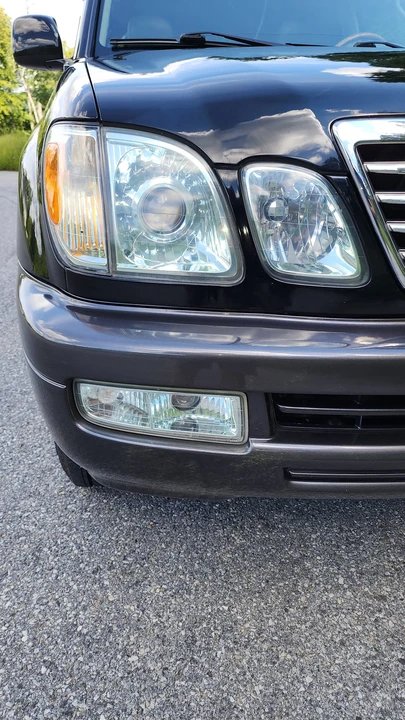 2006 Lexus LX 2nd Gen - Image 12 of 31