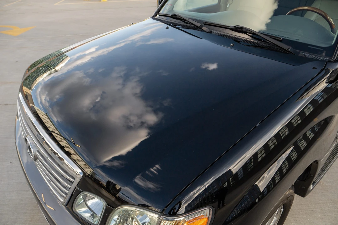 2006 Lexus LX 2nd Gen - Image 10 of 31
