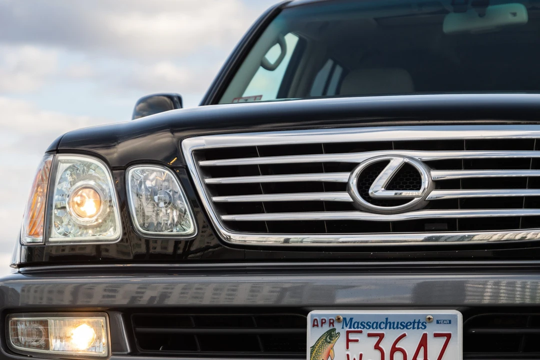 2006 Lexus LX 2nd Gen - Image 18 of 31