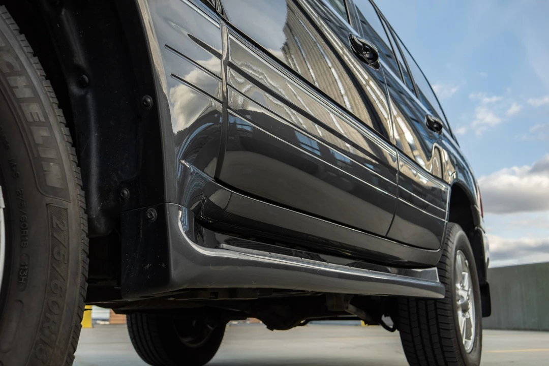 2006 Lexus LX 2nd Gen - Image 12 of 31