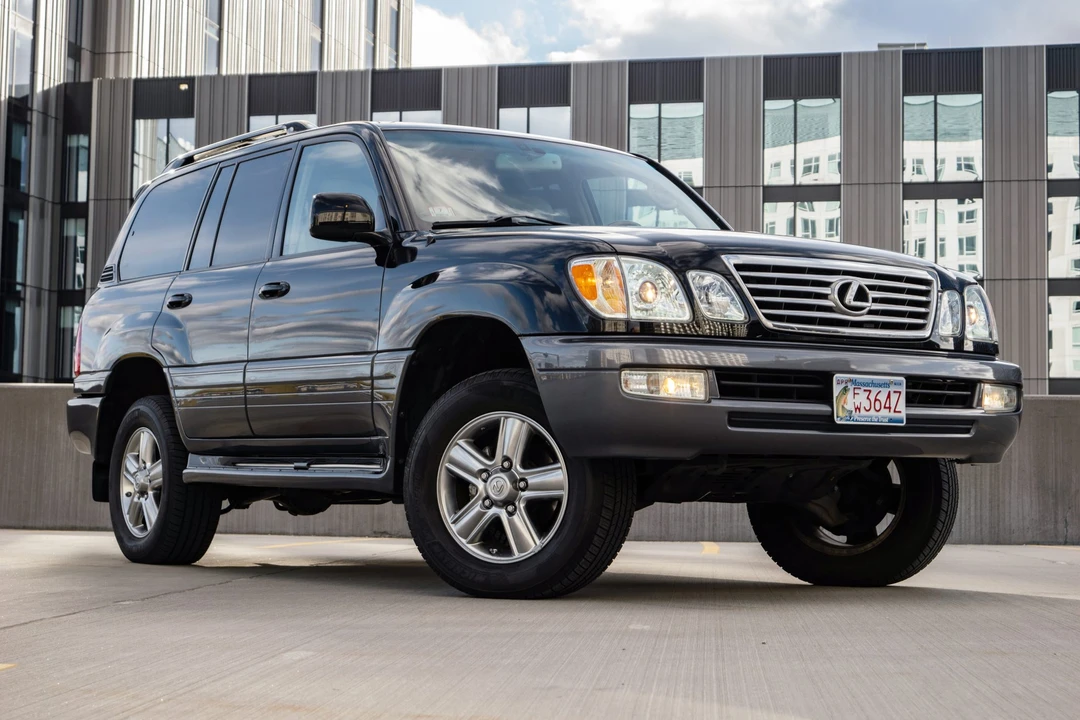 2006 Lexus LX 2nd Gen - Image 8 of 31
