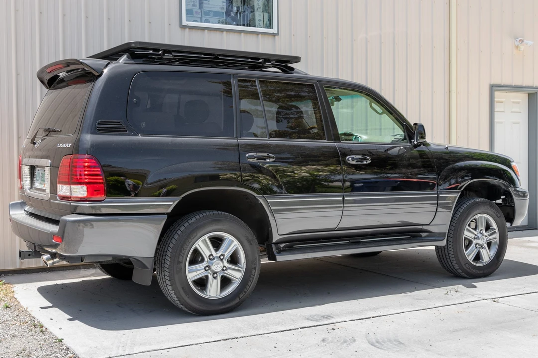 2006 Lexus LX 2nd Gen - Image 22 of 31