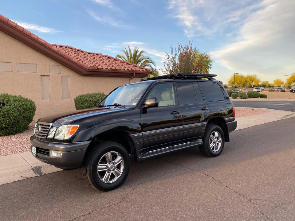 2006 Lexus LX 2nd Gen - Image 6 of 31