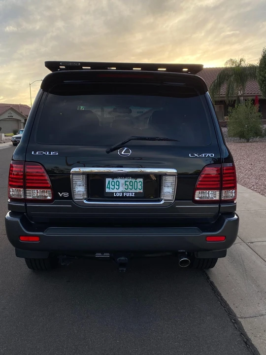 2006 Lexus LX 2nd Gen - Image 11 of 31