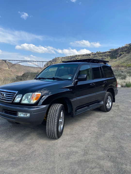 2006 Lexus LX 2nd Gen - Image 29 of 31